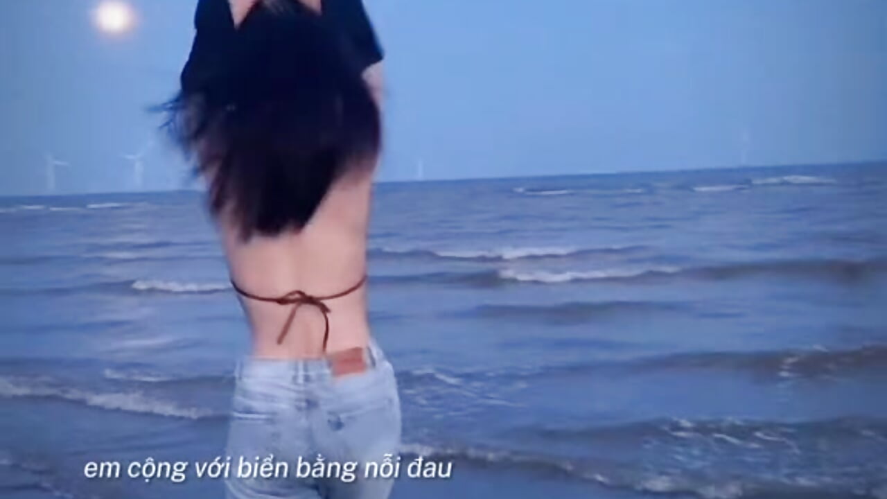 snaptik_7355363245395315984_v2 - vídeo de Cherry-26 modelo de câmara