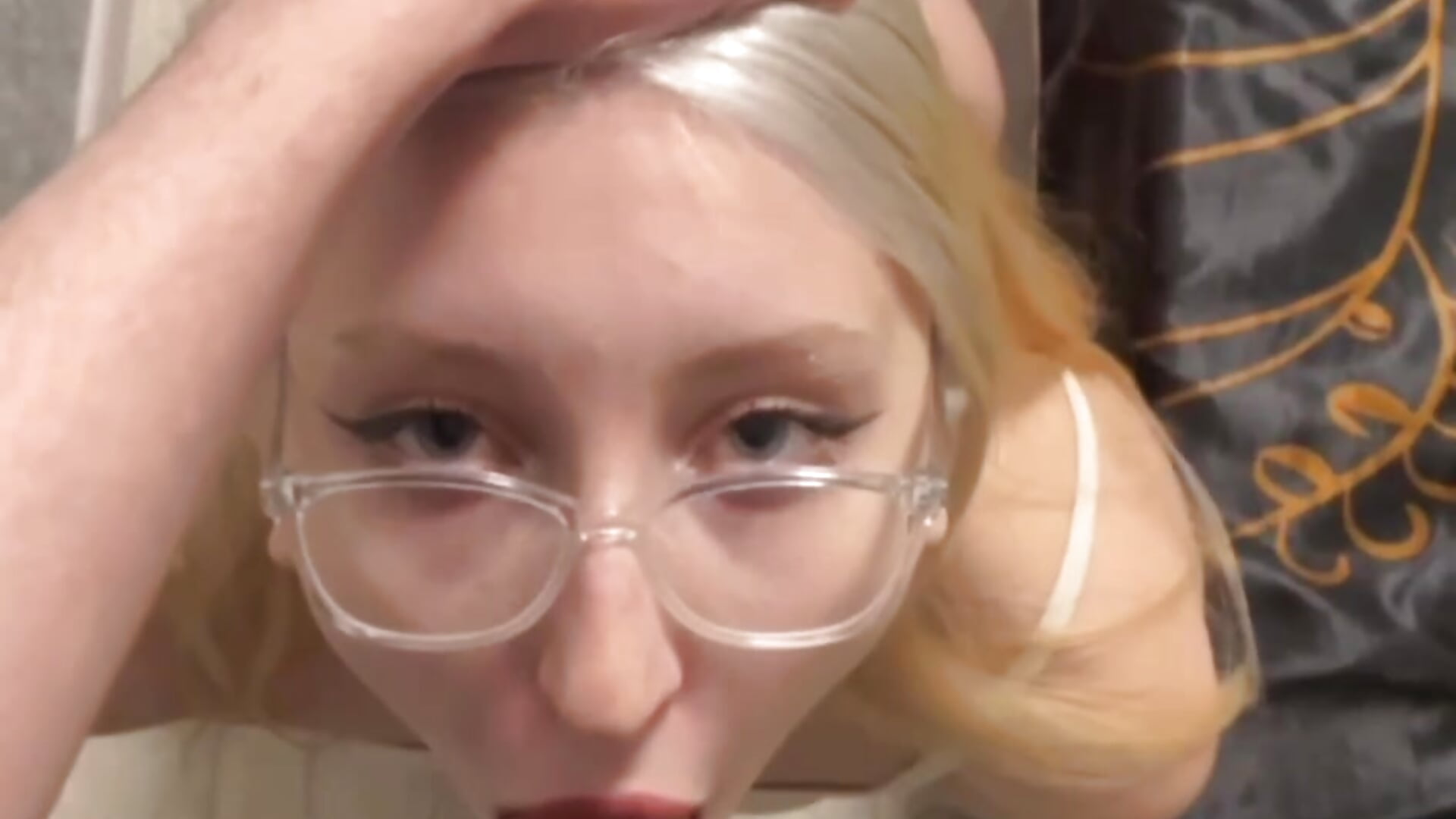 suck - video by Caroline_lover_ cam model