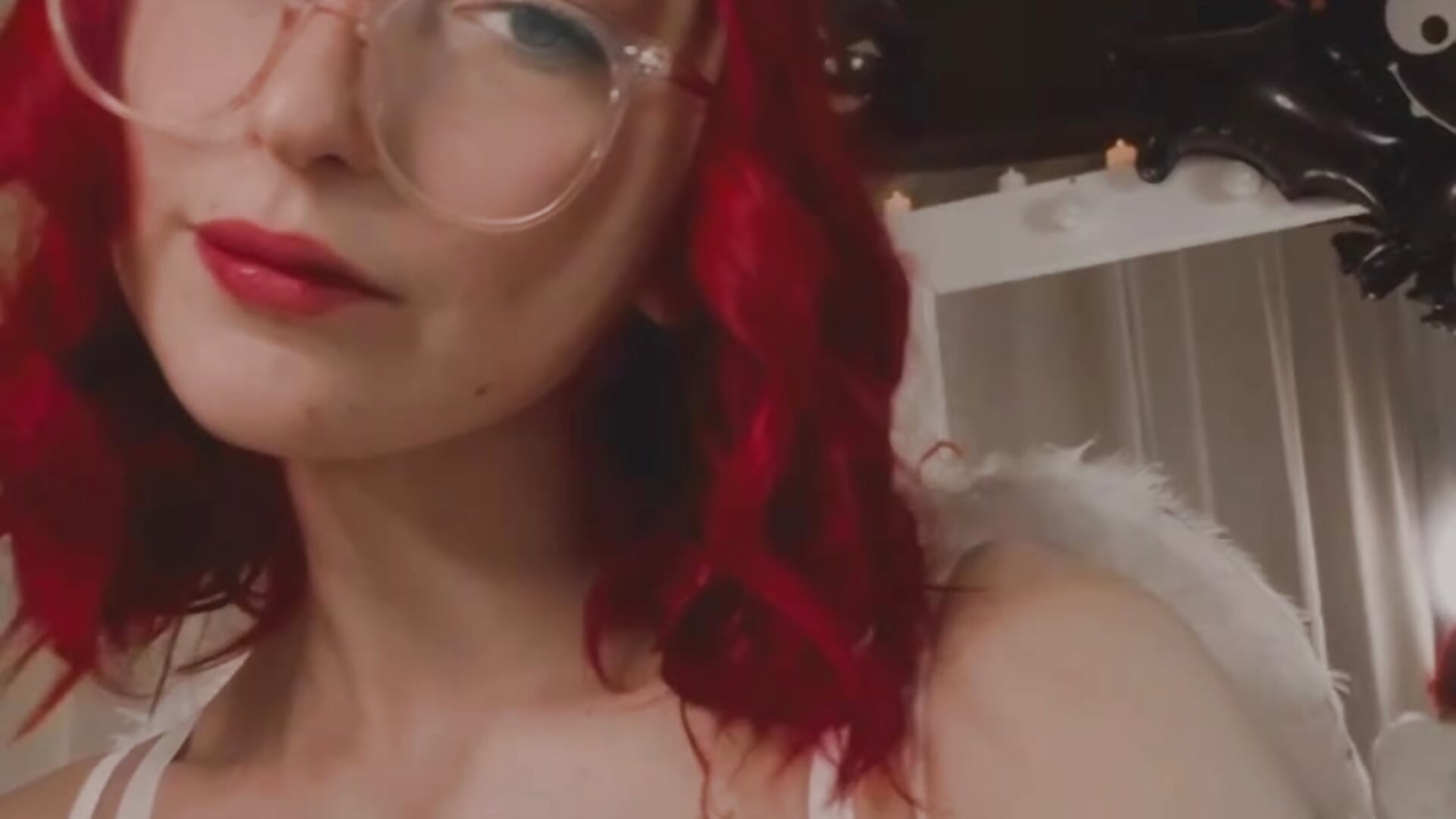 Angel Halloween 🎃 - video by Caroline_lover_ cam model
