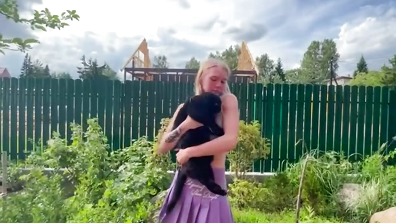 His name is Baron - video di DianeHonnette modella di cam