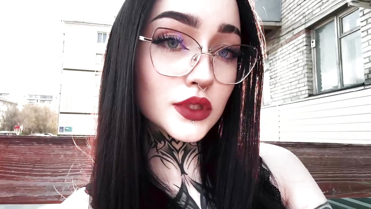 ~hey ya~ - video by MollyKissy cam model