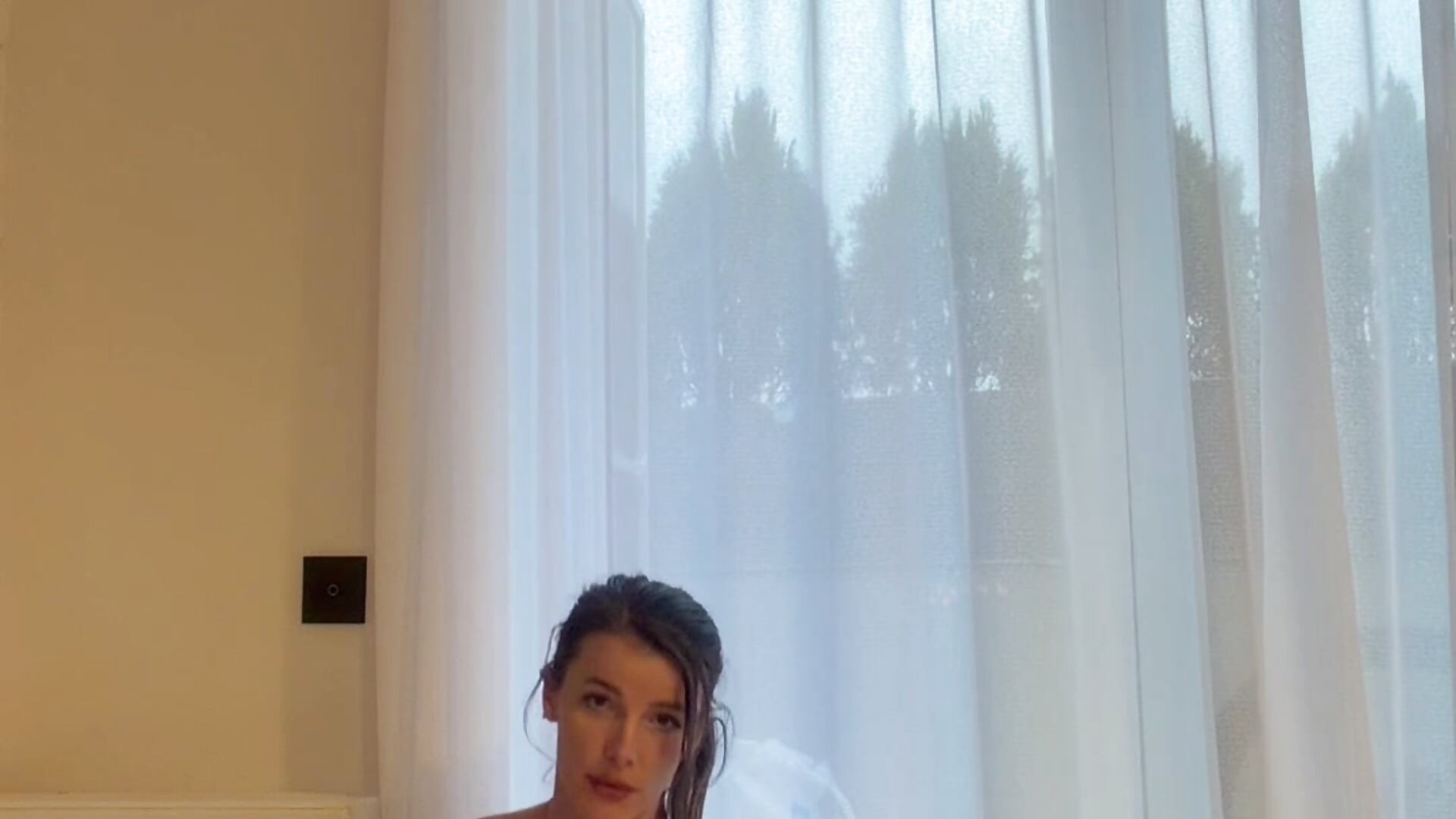 Scoppo la mia figa forte con 2 dildo e ti faccio sborrare porco🐷