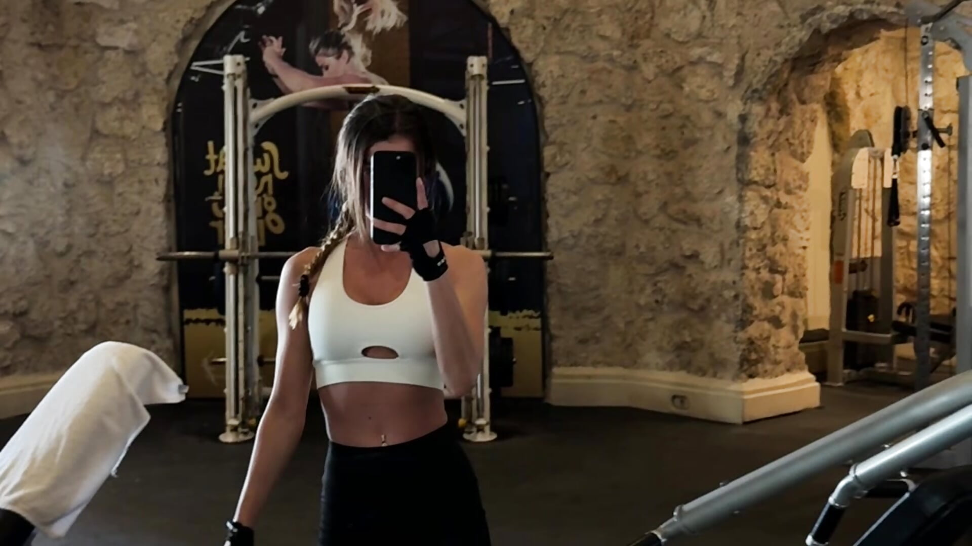 Random - video by fit_vic cam model