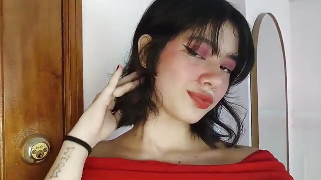 😍 - video by BillieBrownn cam model