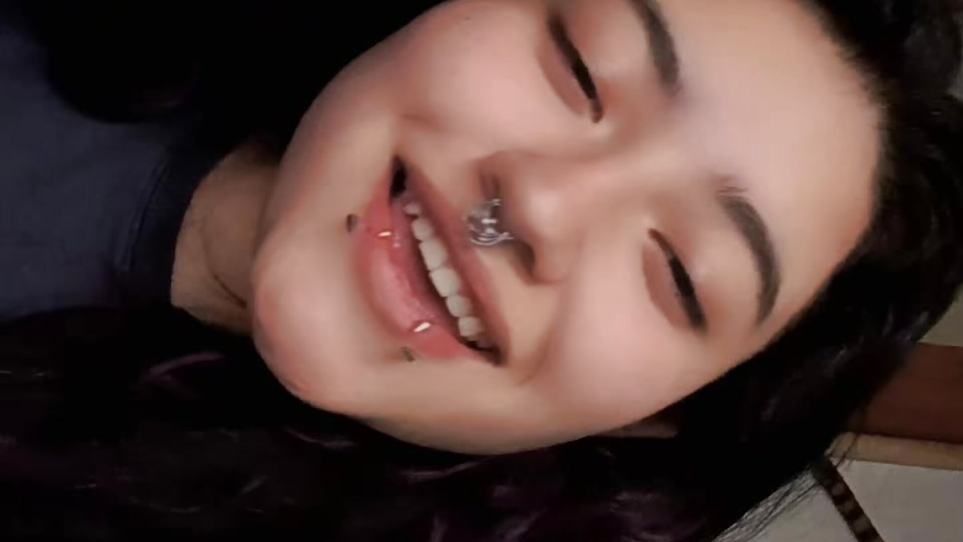 Sabri💜 - video oleh model kamera SabrinaV_