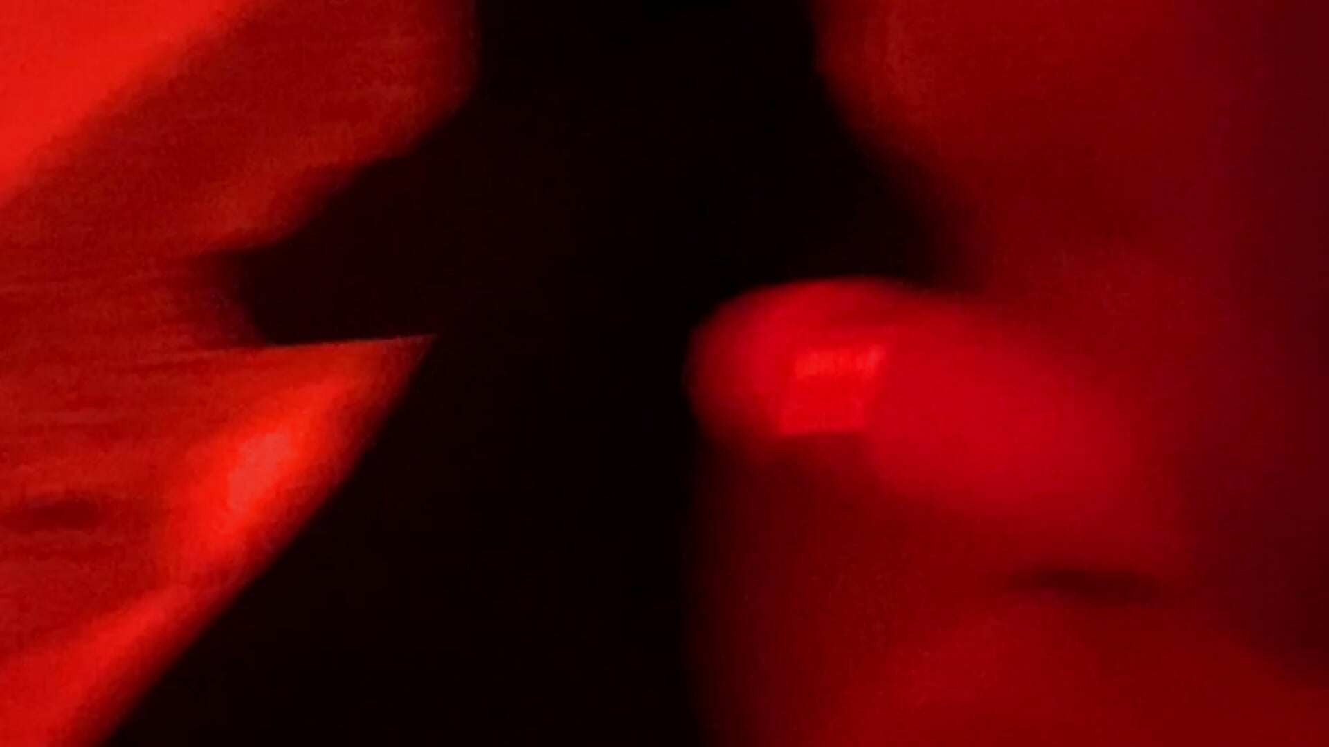 Tocadita en color ❤️👅 - video by MozySahara cam model