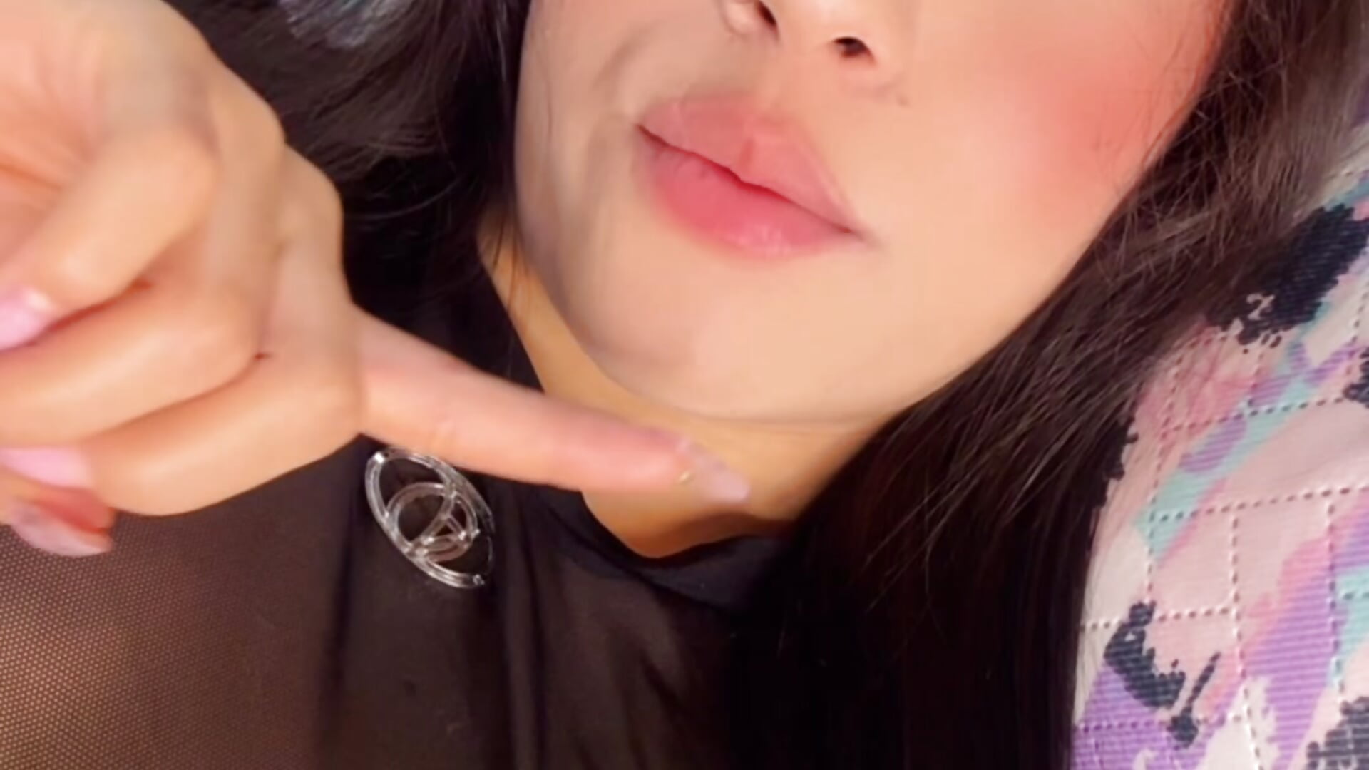 Do you like my hair or do you like me? 🤭💇🏻‍♀️🥰.    Te gusta mi cabello o te gusto yo?🤭💇🏻‍♀️🥰 - video by Merliahsomert