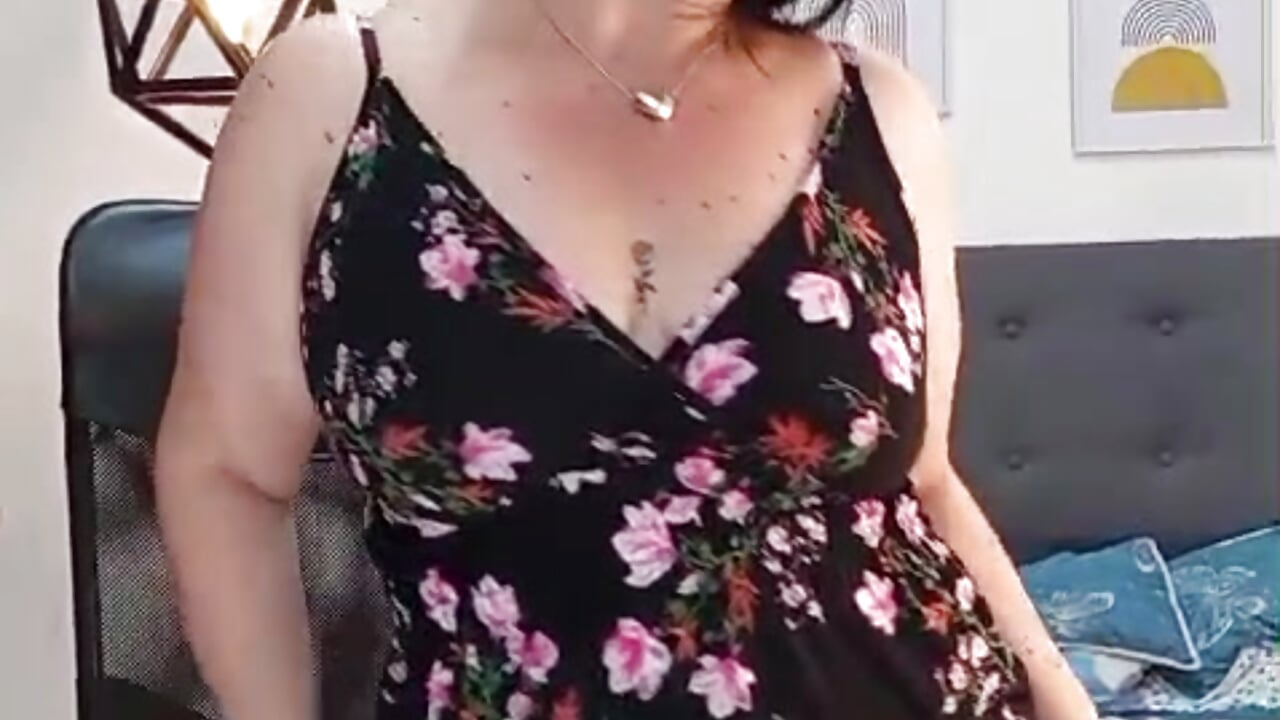 My first video - video by Apriljones_ cam model