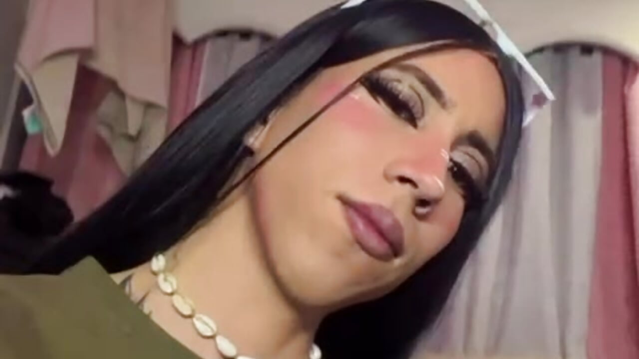 WhatsApp Video 2025-12-16 at 8,30,56 PM - video by Julia_Bulette1 cam model