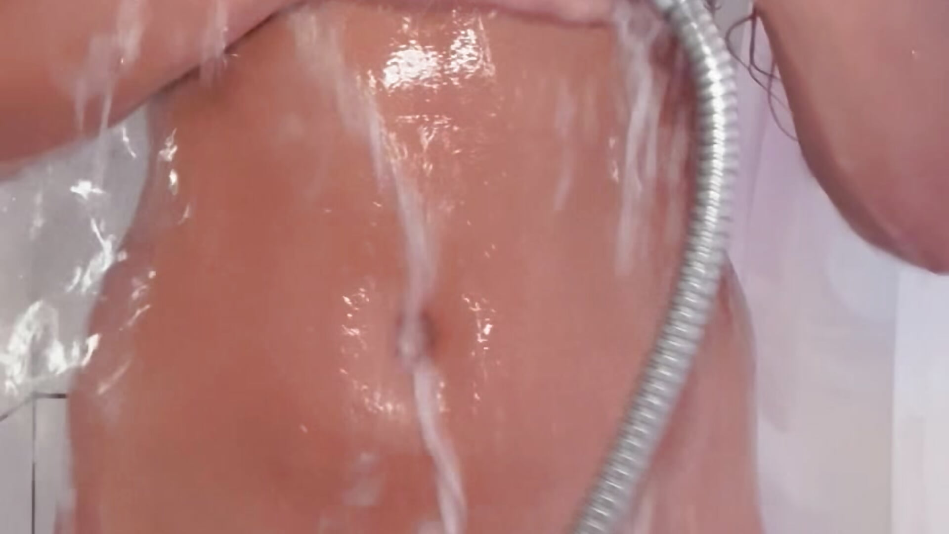 sexy shower💦