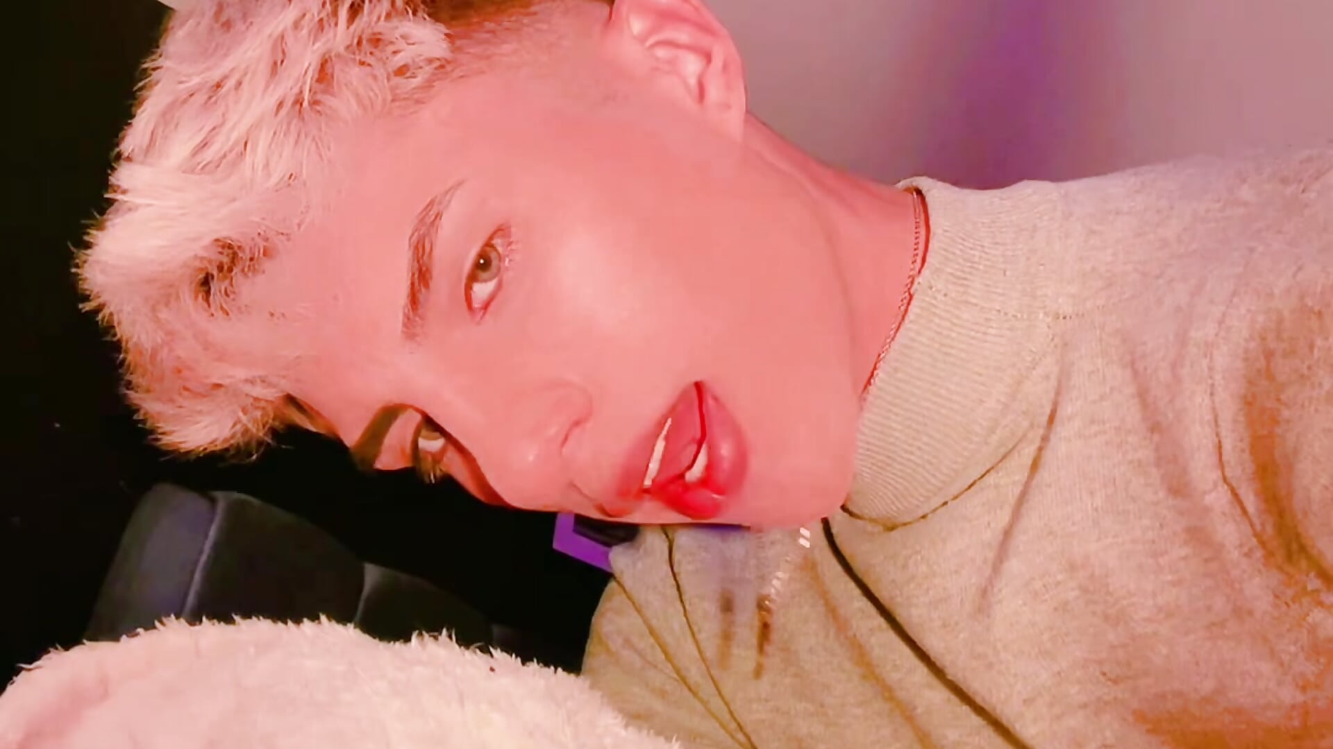 🥰 - video by Erick_Velveth cam model