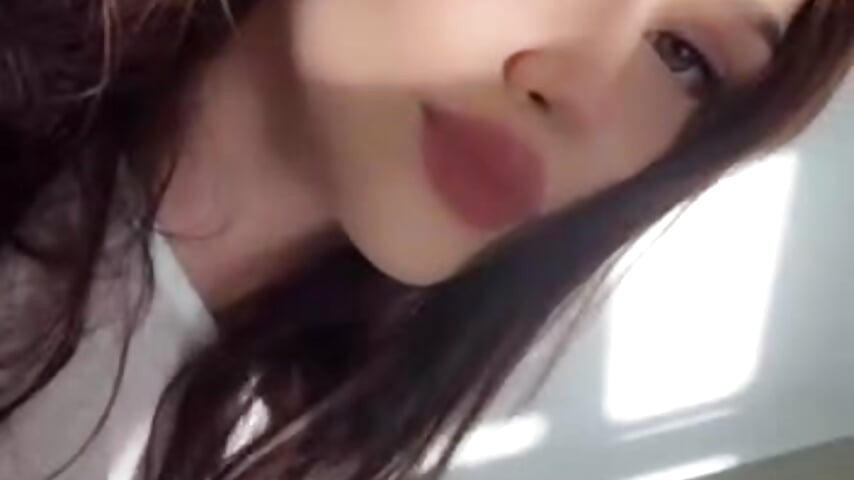Kiss u - video by Purple_Rise cam model