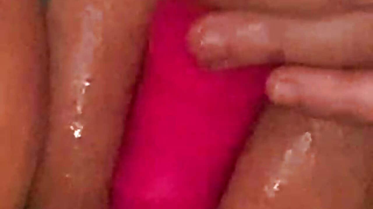 f4ca6635-e277-4212-b3f0-71b63aa7080f - video by VyC7564 cam model