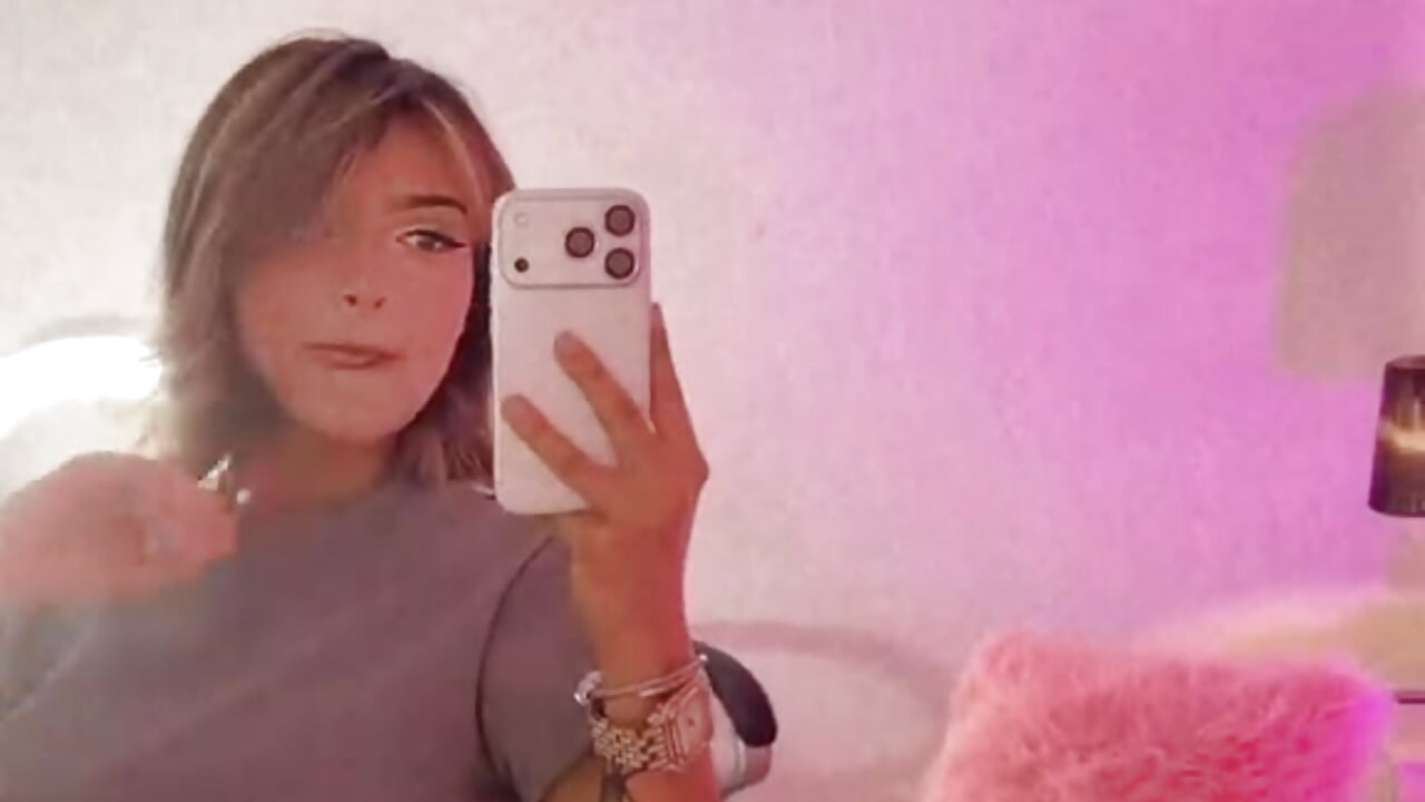 Sexy Luisa - video của người mẫu cam LuisaJonnes_
