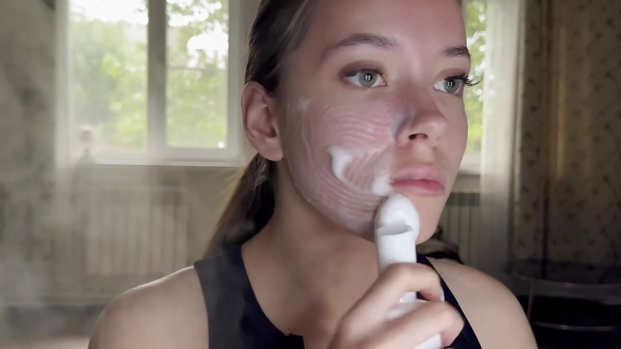 my early morning routine to shine all day long - video oleh Leri_Dells kamera model