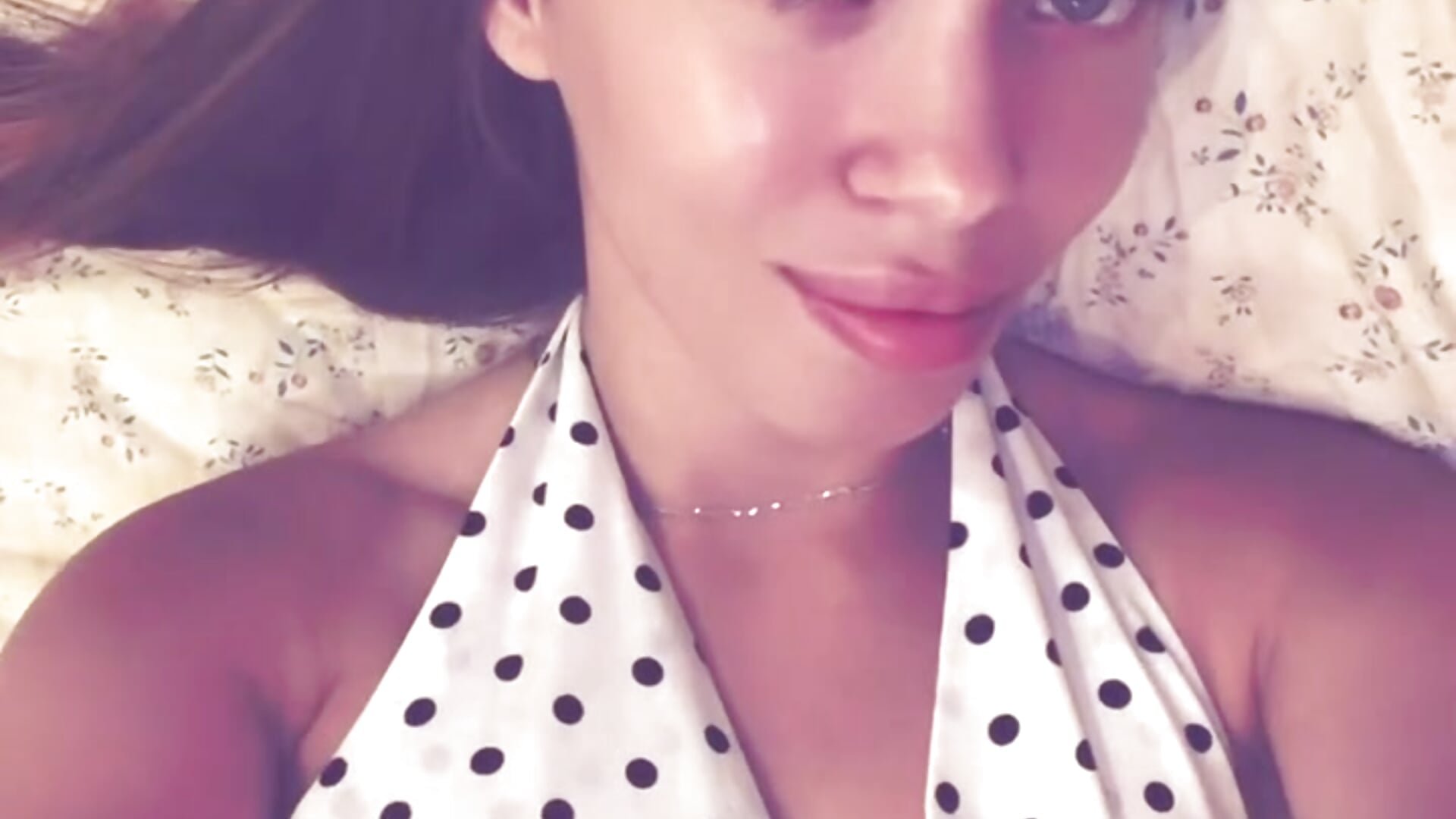 chill day for me! wanna join? - video by Leri_Dells cam model