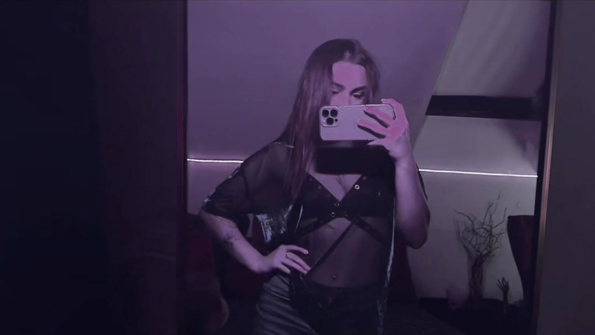 a few revelations☺️😈 - video di KitsyMoore modella di cam