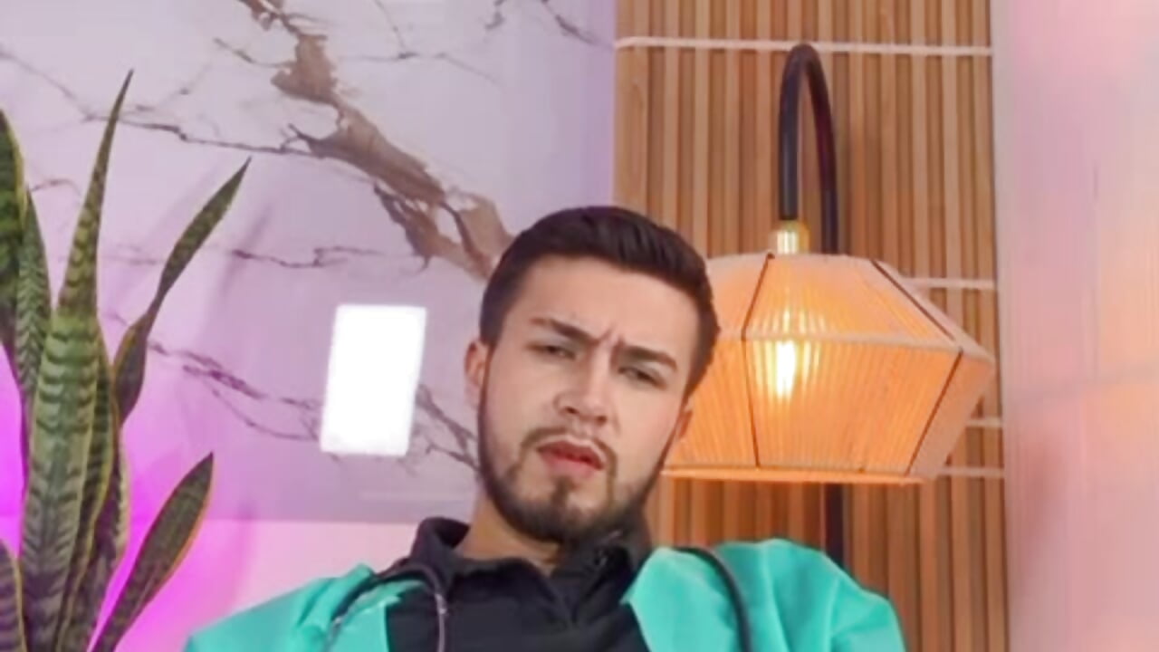 the doctor got a little hot🩺😈 - video by Prince-Dalton cam model