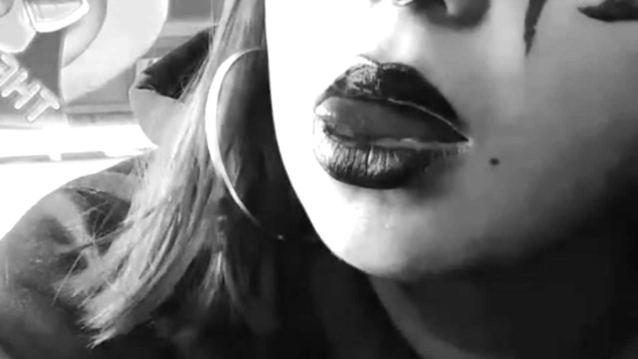 Baby girl - video by Bluee_bombon cam model