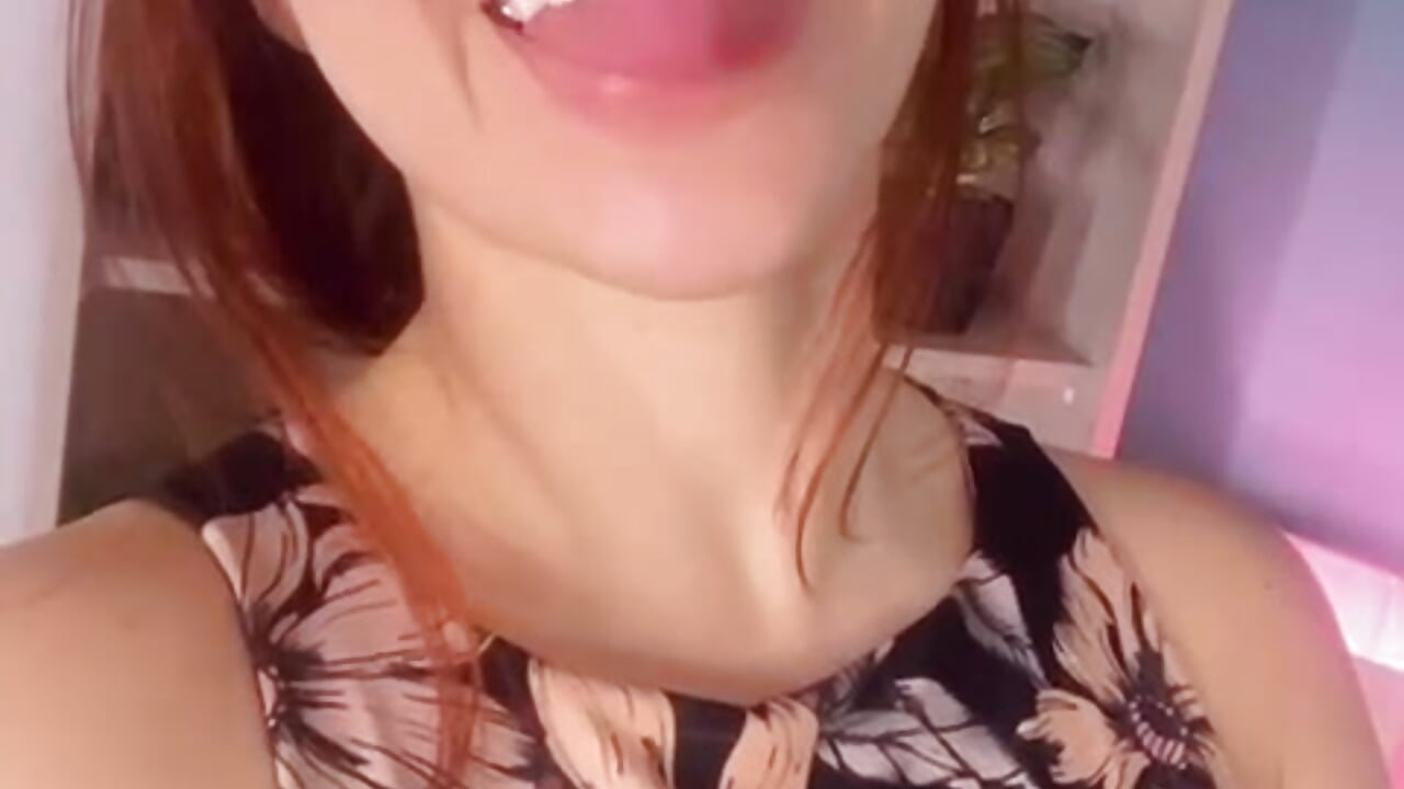 A little crazy to brighten your day - video by Aliccecullen cam model