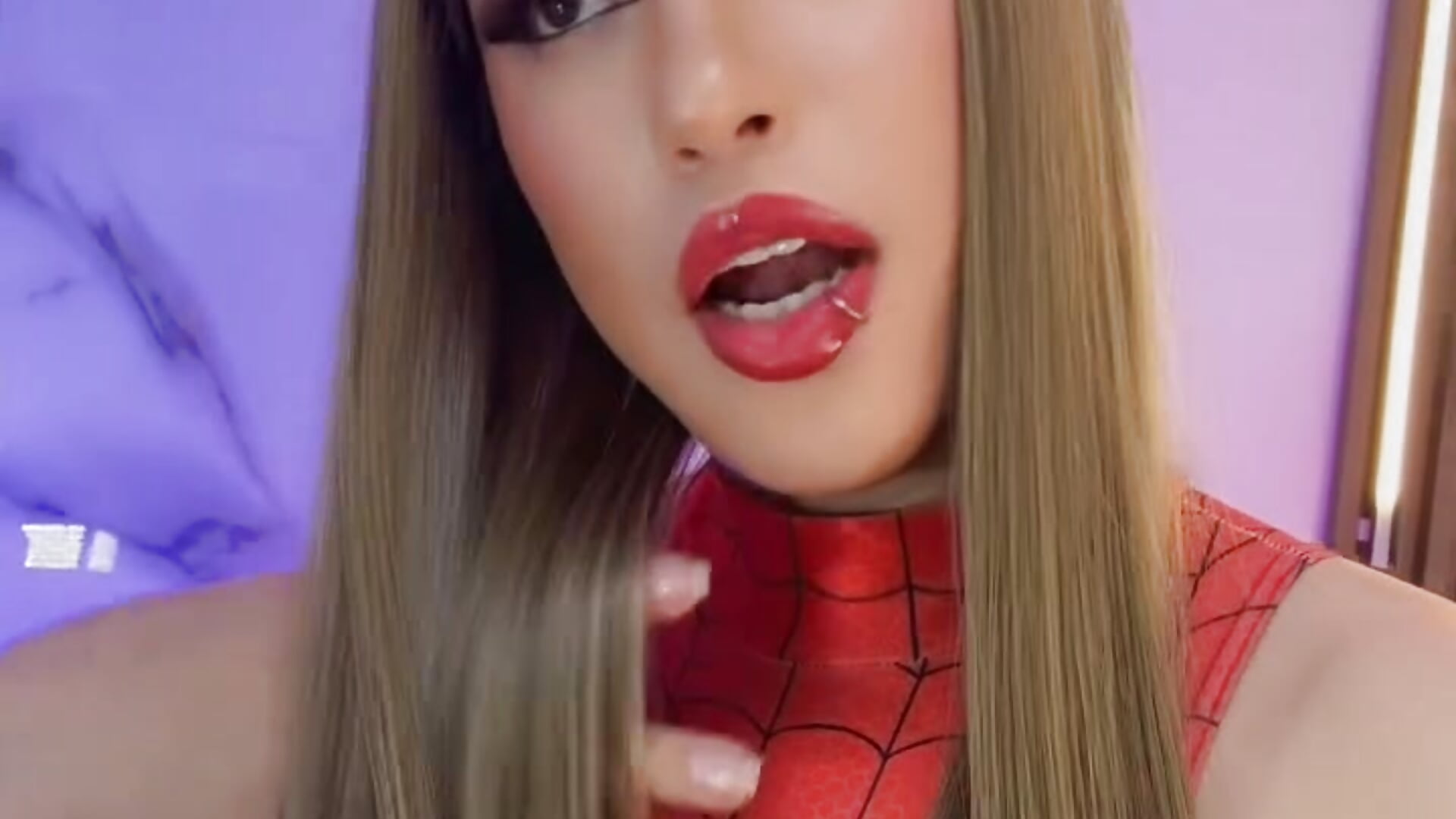 QUEEN ARI ✨ - video by QueenAri_ cam model