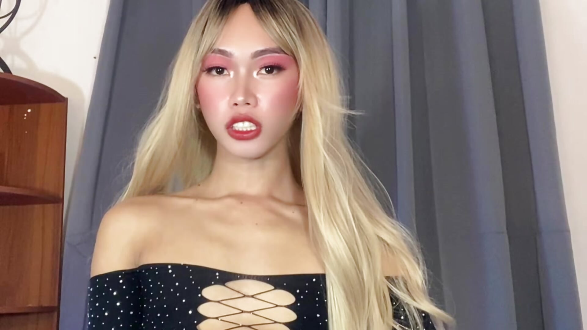 HUGE CUM! - video by patricia_love69 cam model