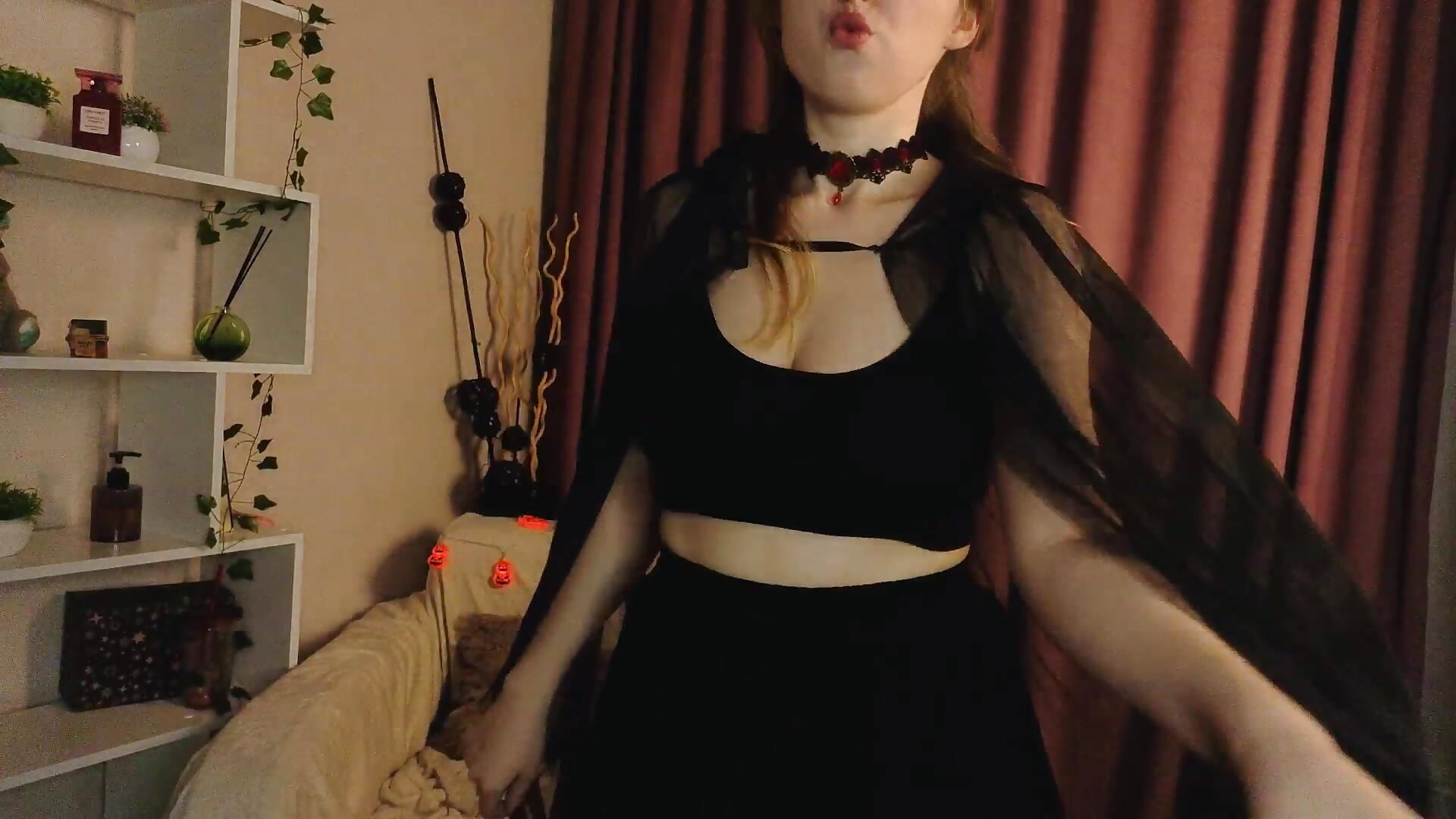 My first vampire stream 😱 - DaliaRadtke主播的视频