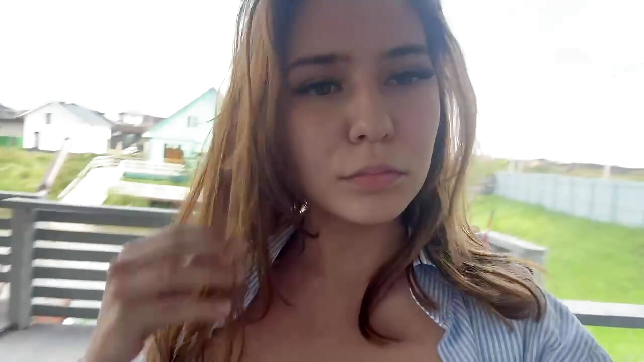 my house - video by AdrianaCoenen cam model