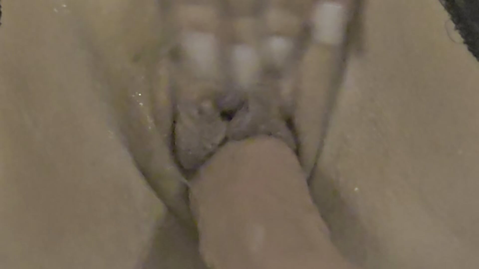 After a strong orgasm, I masturbate my clitoris, the entire pubic area is very wet - video by Amelia-Rose666 cam model