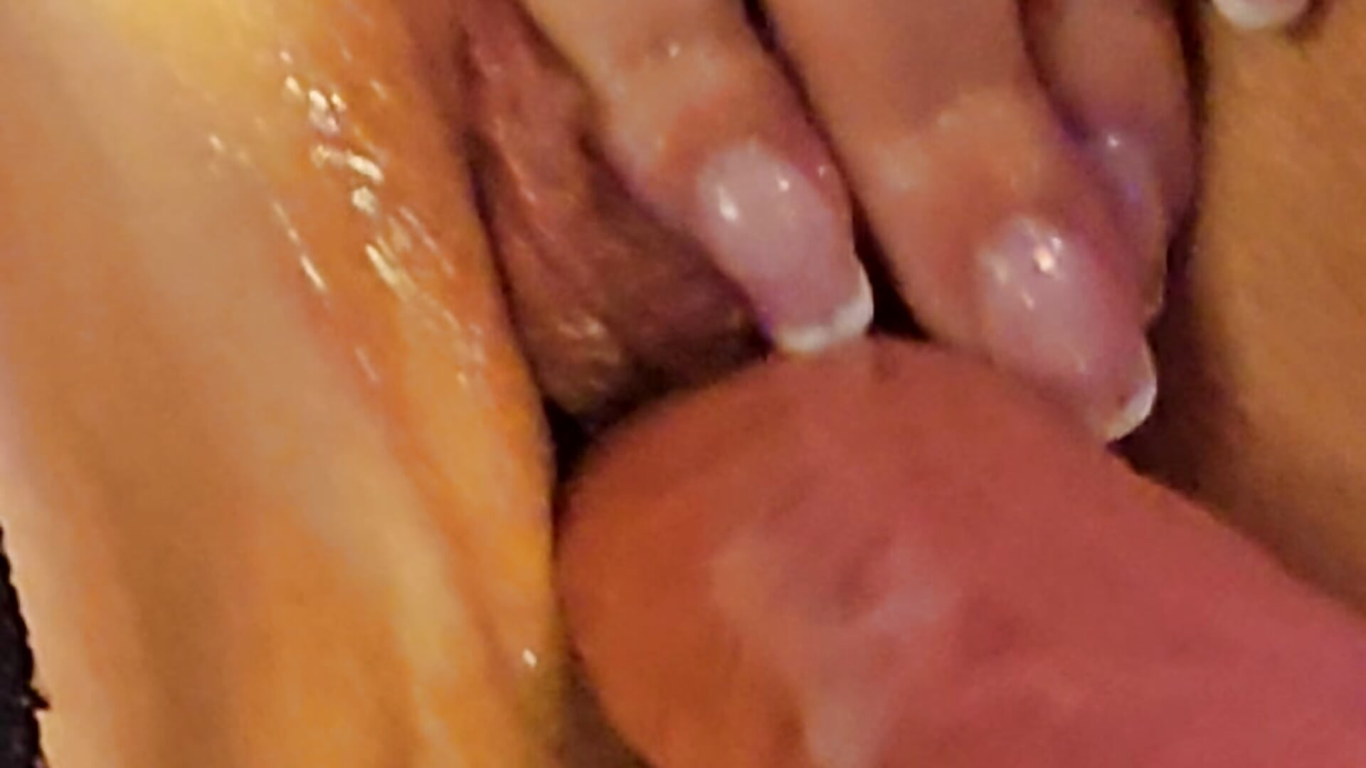 After I had an orgasm and squirted, I rub my very wet lips and clitoris - video by Amelia-Rose666 cam model