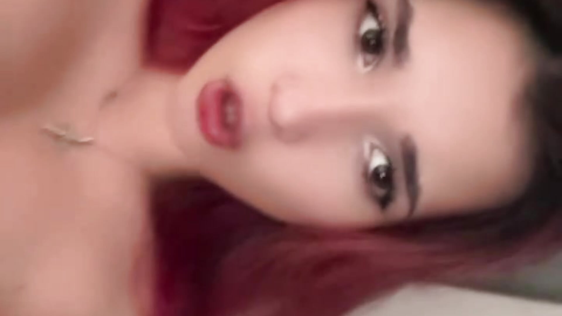 meow – video modela na kameri vivyboo111