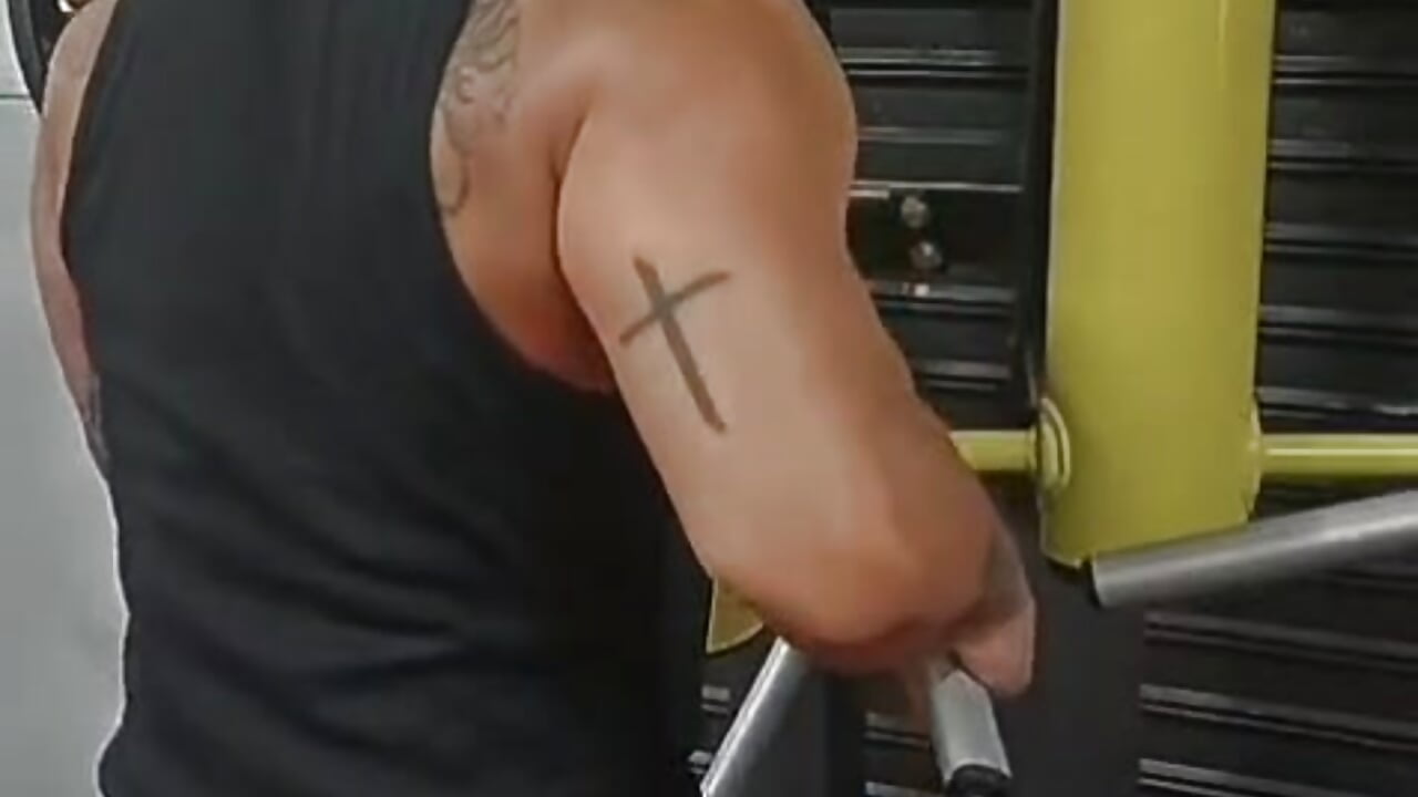 💪🏼🔥 - video by mike_wills3 cam model