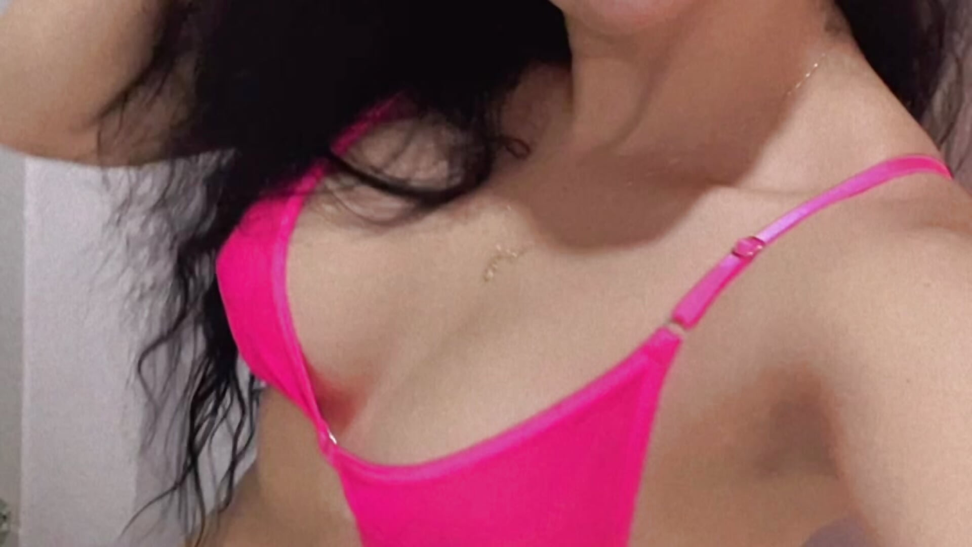 Sensual girl 🤭 - video by FOX_LATINA cam model