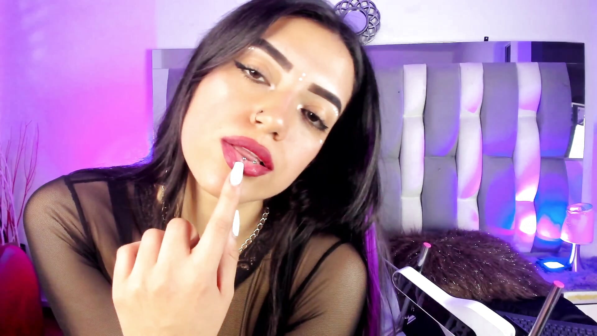 I will seduce you - βίντεο μοντέλου IsaDiiaz