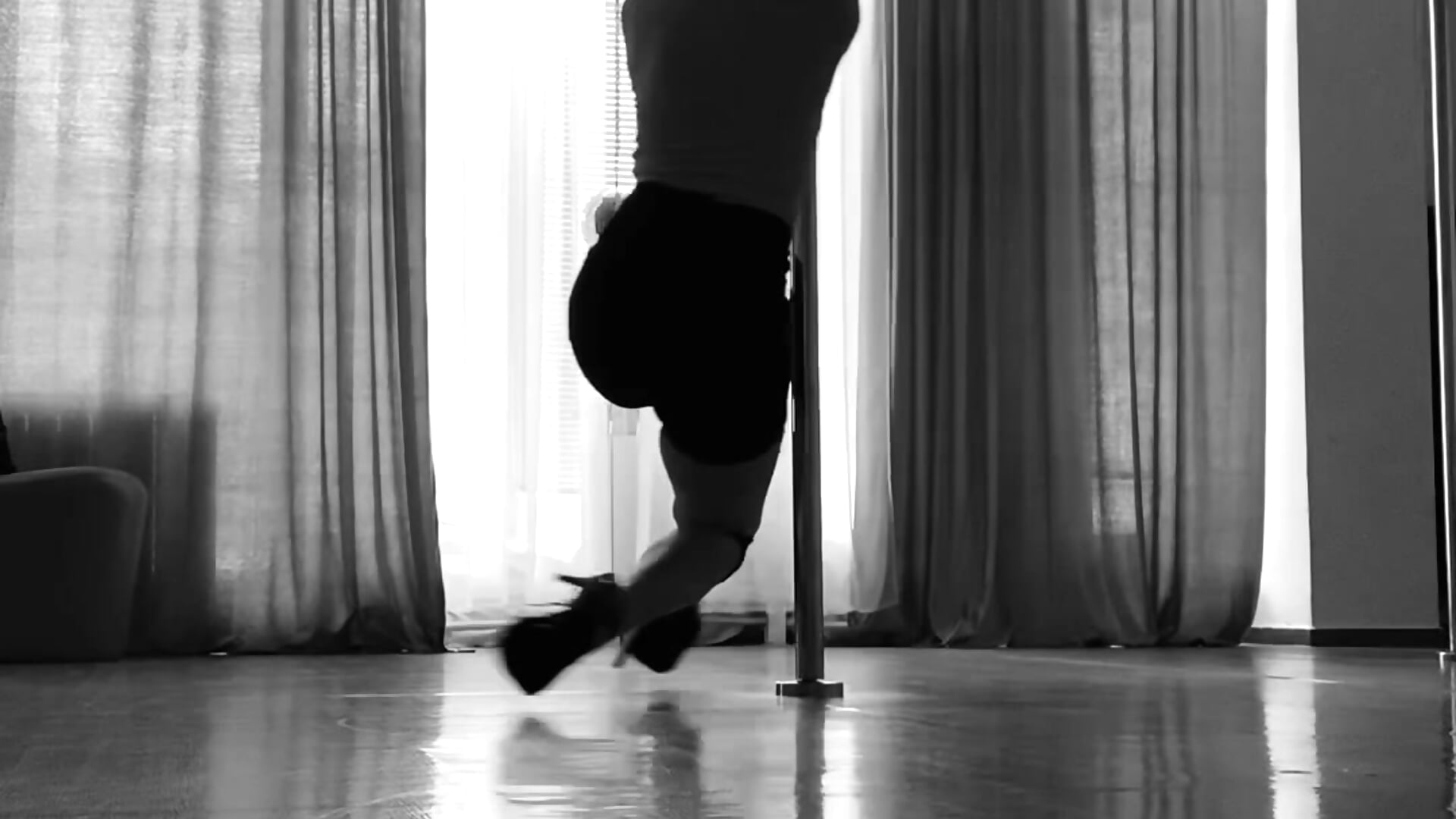 Pole dance