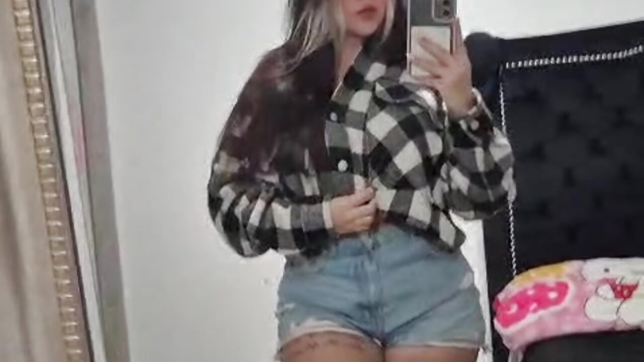 Me✨🎇 - video by samanthaa_sm cam model