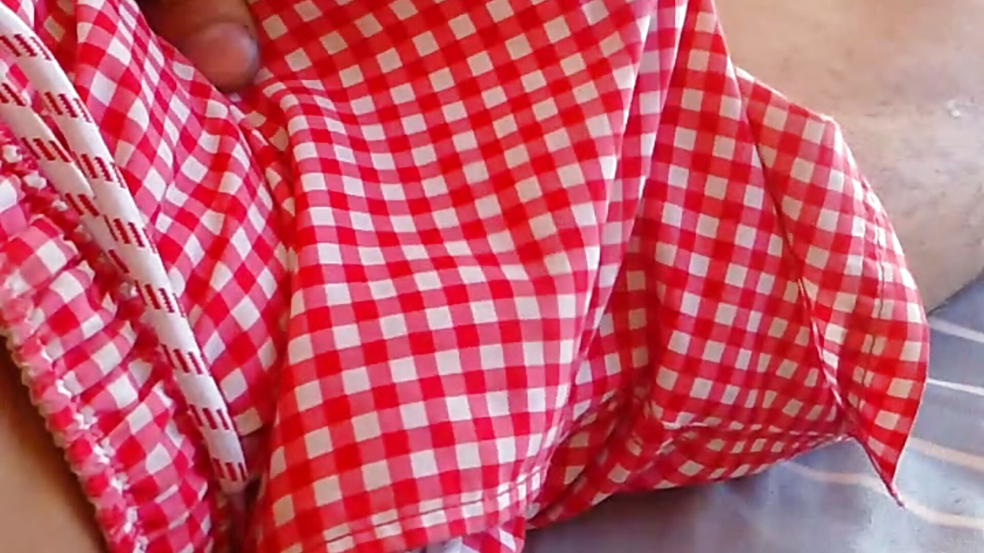 1000078371 - video av Elelefante cam model