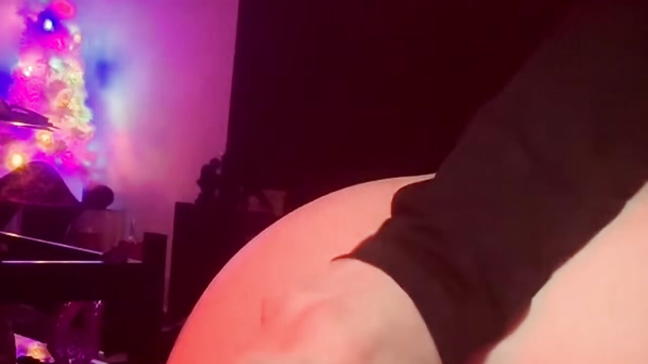 First FM - video by ravenrayyy@xh cam model