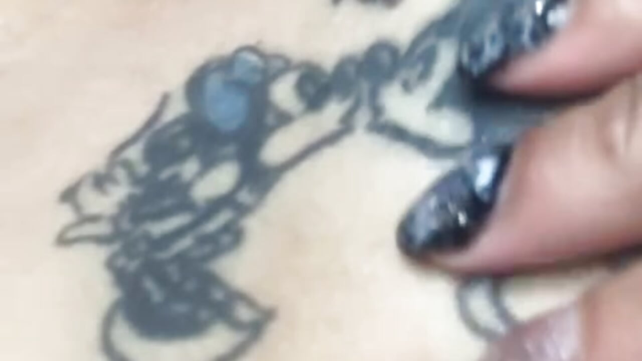 art attack 🖍️ - video by AlisonCold cam model