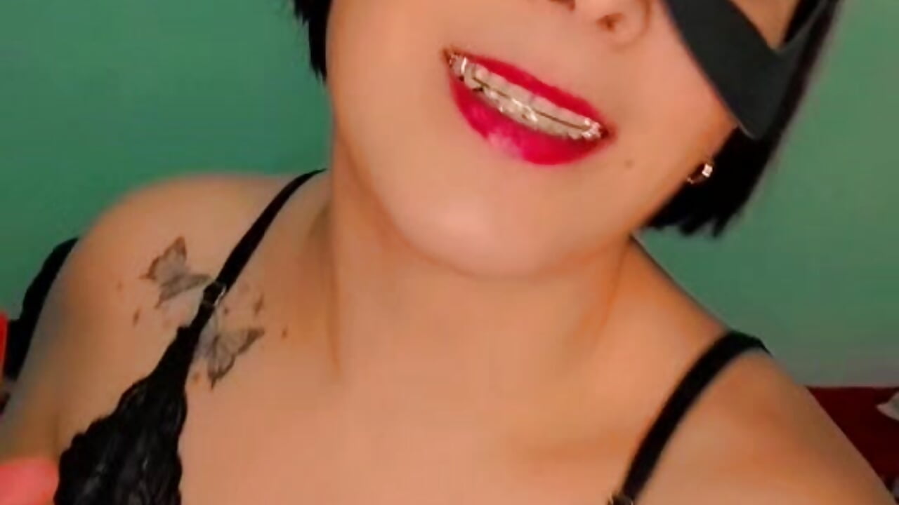 1000622722 - Vídeo de catperigosa, modelo de vídeos