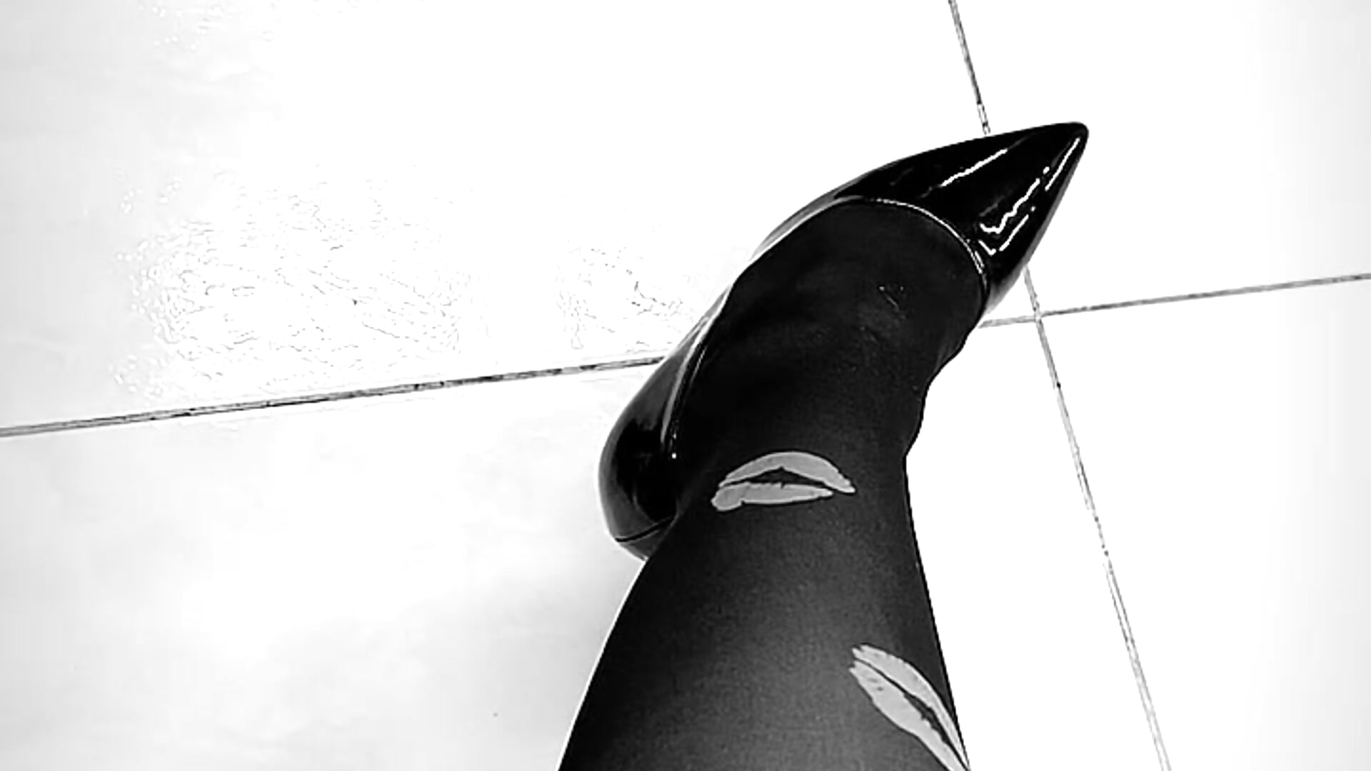 Do you like my nylon? - video by AriadneNorth_SophiBraum cam model