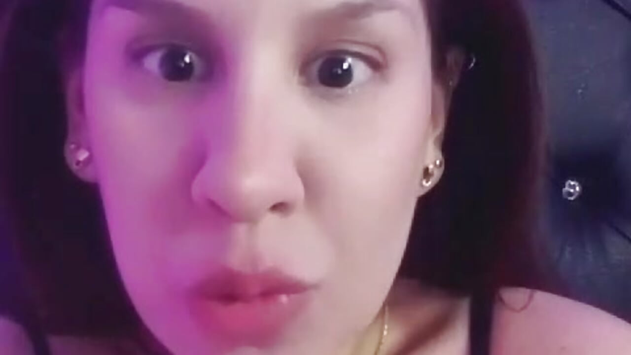 Video de WhatsApp 2025-12-22 a las 13,08,22_72e75676 - วิดีโอโดย viviana_simmons28 โมเดลแคม