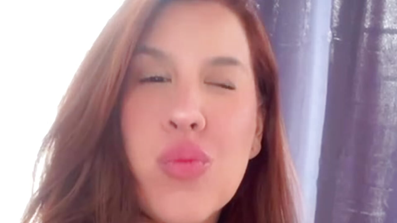 😘😘😘 - video by viviana_simmons28 cam model