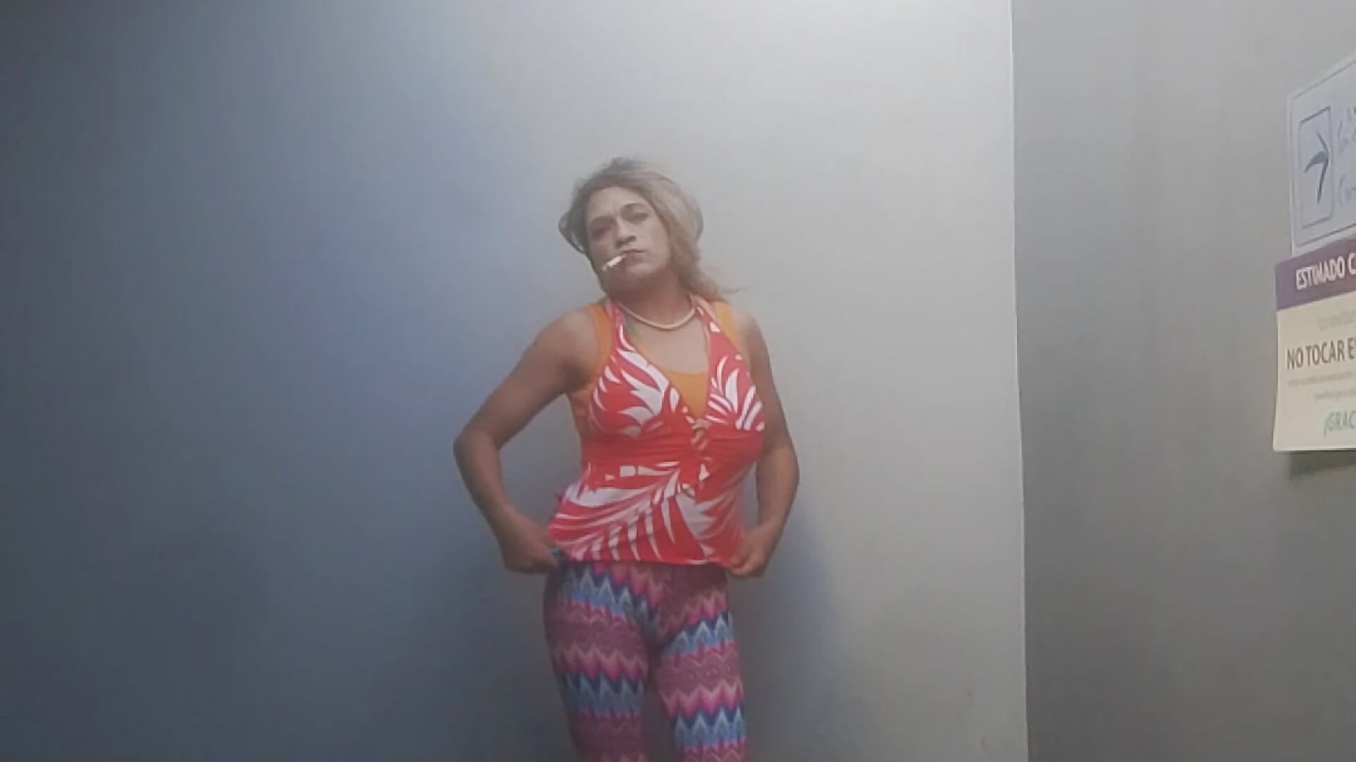 A la hora de comerme - video oleh transreyna kamera model