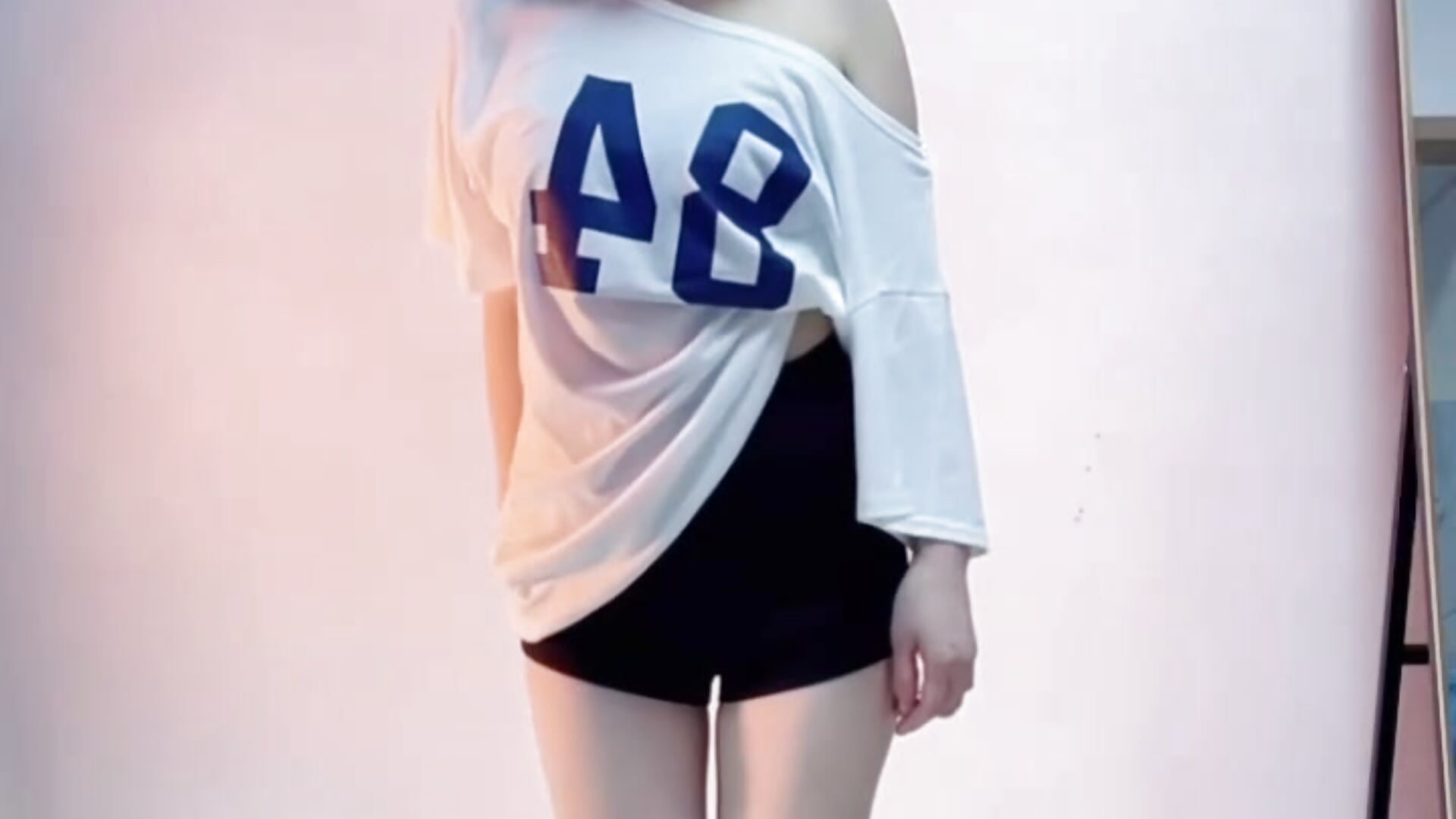 Marionette(纯御舞蹈） - video by White-Lia cam model