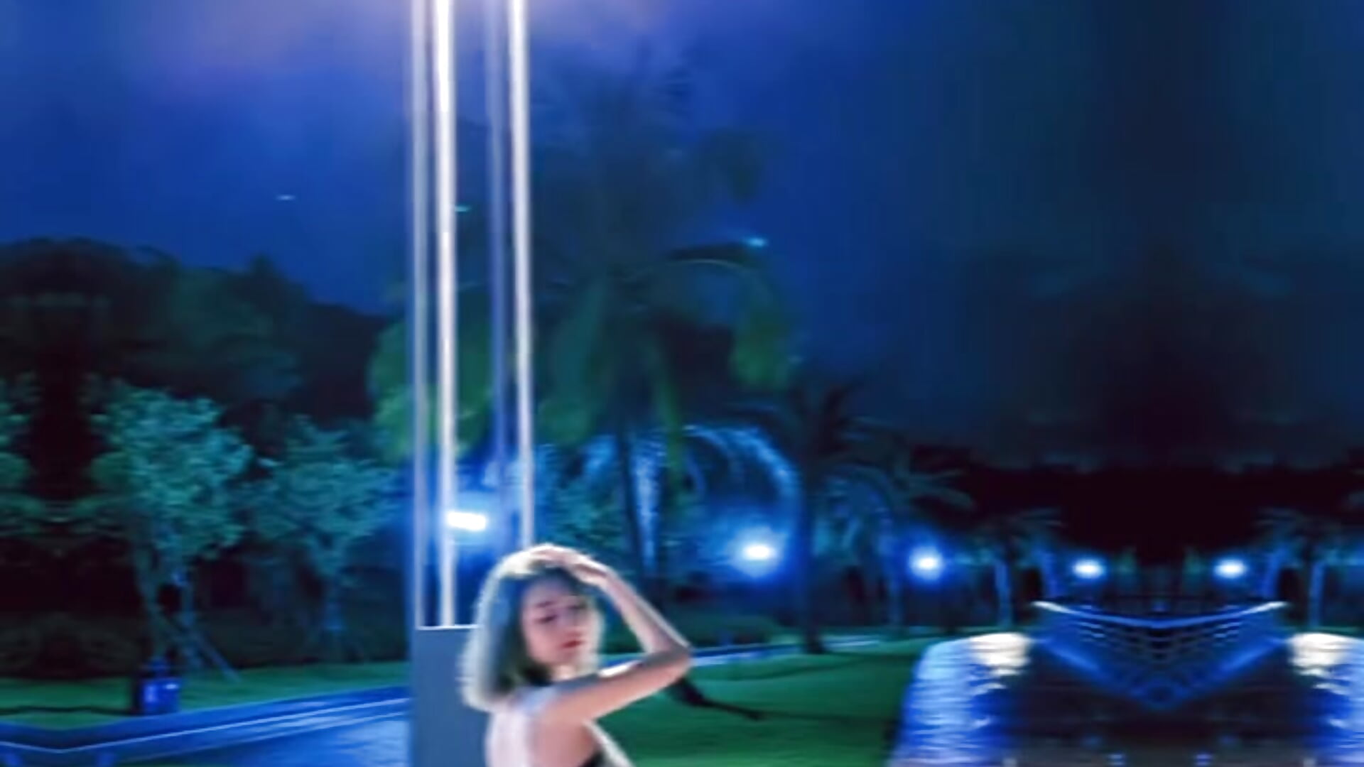 思念攒够了，我们见一面吧 - video by White-Lia cam model