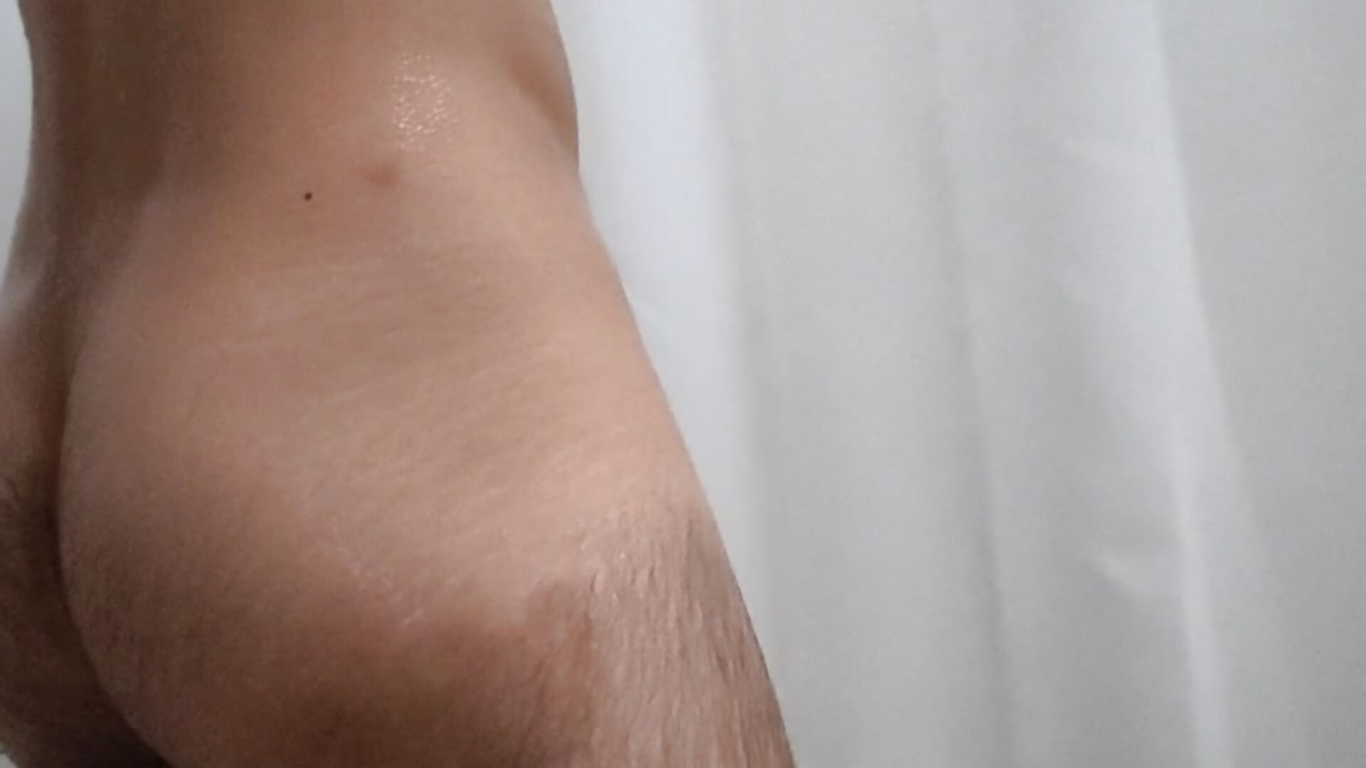 Vamos a bañarnos / Shower with me. - video oleh model kamera VikernesCam