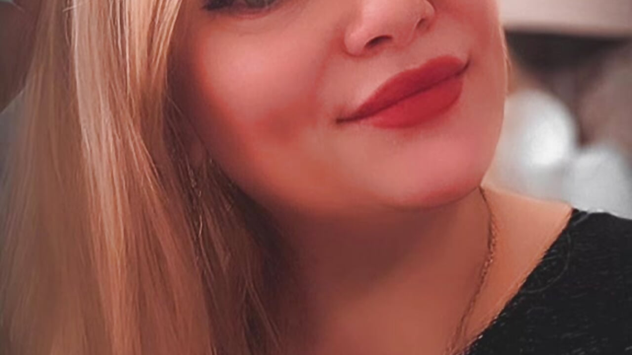 v14044g50000d3vm4e7og65gamo8h2s0 - video di Sweet-blonde modella di cam