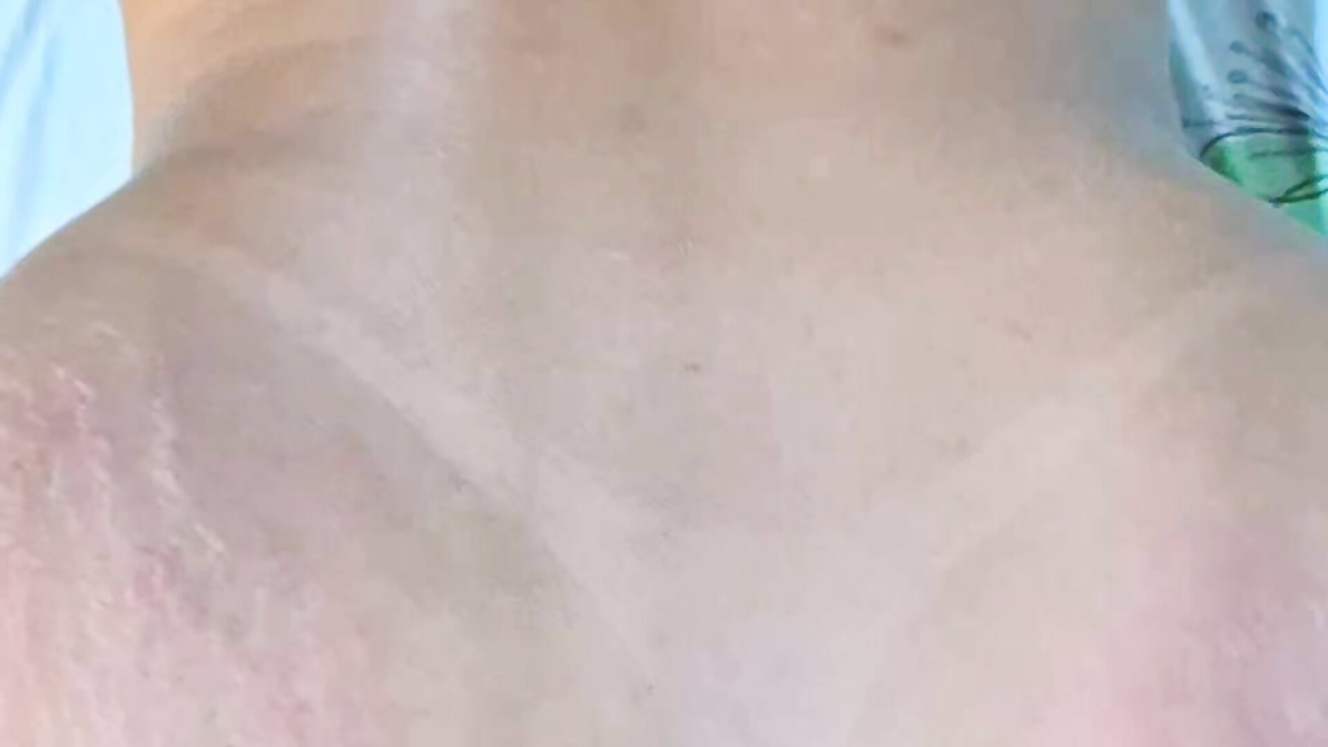 Anal plug no cu e me comendo d4 bem gostoso