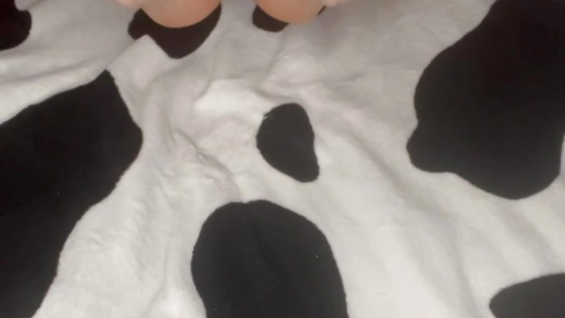 cream and foot massage